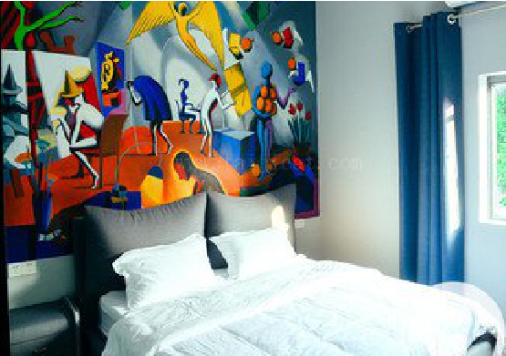 万载对于酒店的墙体彩绘而言更注重哪些方面？